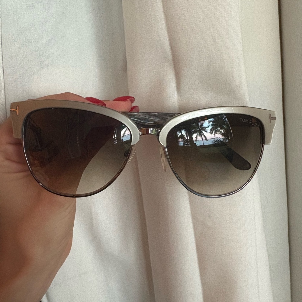 Tom Ford Cat Eye Grey Sunglasses